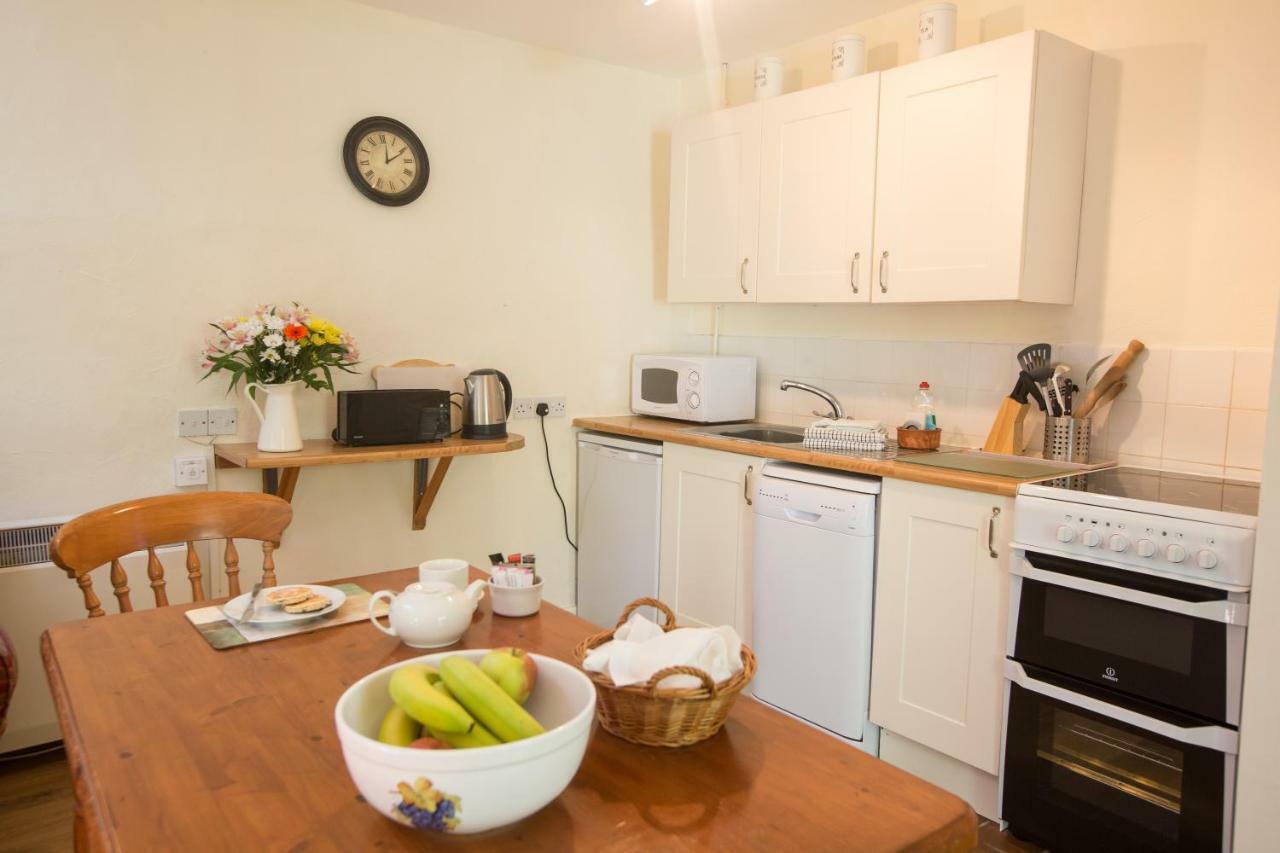 Cwm Connell Coastal Cottages Moylgrove Екстериор снимка