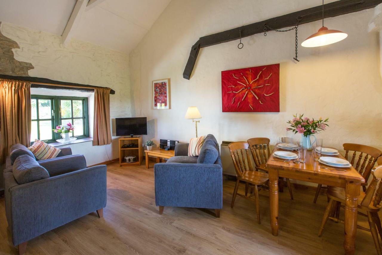 Cwm Connell Coastal Cottages Moylgrove Екстериор снимка