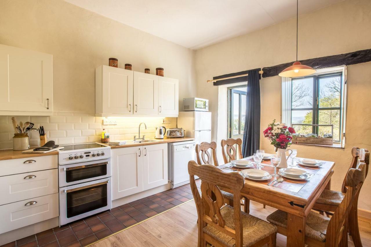 Cwm Connell Coastal Cottages Moylgrove Екстериор снимка